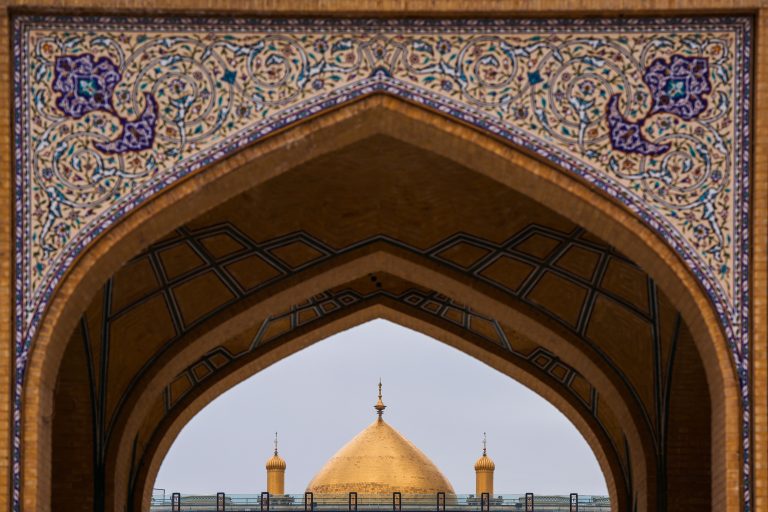 کاشی کاری صحن حضرت زهرا علیها السلام حرم امام علی علیه السلام