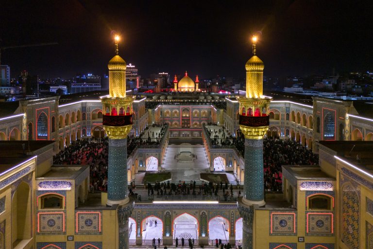 صحن فاطمه زهرا در شب شهادت مولا امیرالمؤمنین علیهما السلام