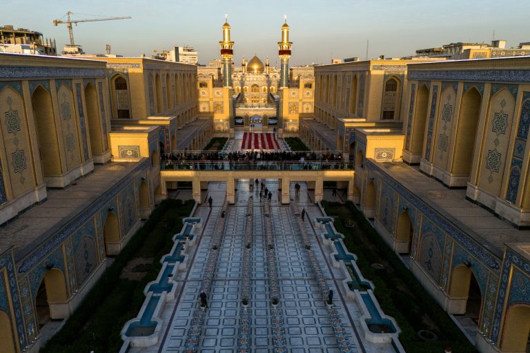 صحن فاطمه زهرا علیها السلام در ایام ماه رمضان