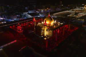 گنبد حرم مطهر علوی در شب شهادت امیرالمؤمنین