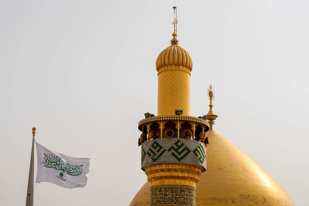 اهتزار پرچم من کنت مولاه فهذا علی مولاه