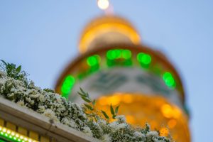 گل تزئینی در حرم امیرالمؤمنین امام علی علیه‌السلام در عید غدیر