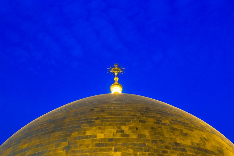 گنبد مطهر امیرالمؤمنین علیه‌السلام