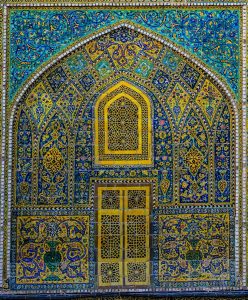 کاشی کاری زرد و آبی