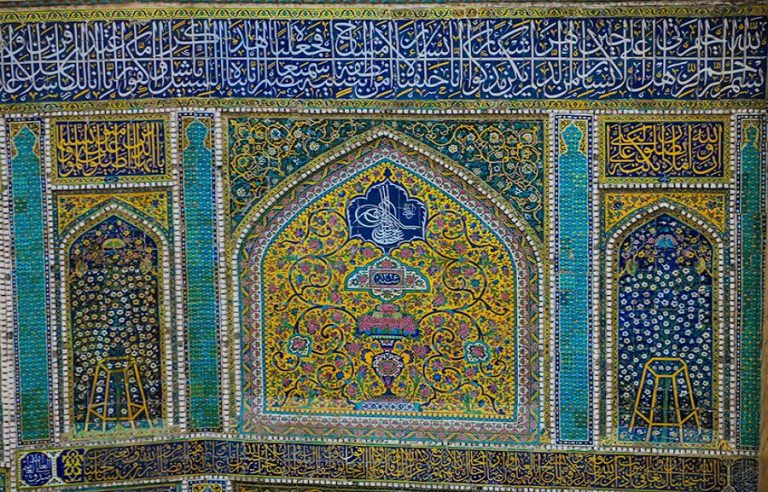 کاشی کاری گل