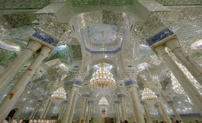 آینه کاری دیوار و سقف