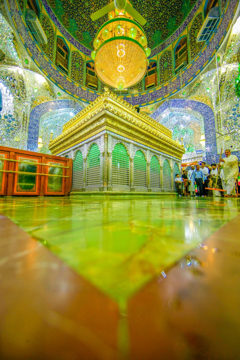 شستشوی روضه منوره امیرالمؤمنین