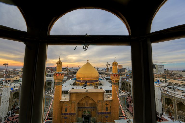 ایوان طلا و گنبد حرم امیرالمؤمنین