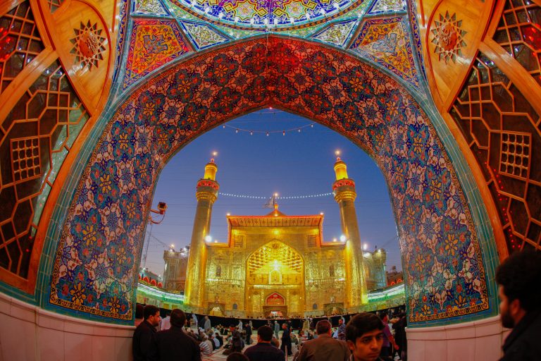 صحن مقدس حرم امیرالمؤمنین