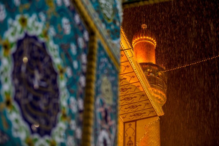 بارش باران در ایوان طلای حرم امیرالمؤمنین