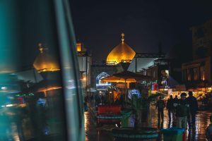 گنبد طلایی حرم از نمای خیابان