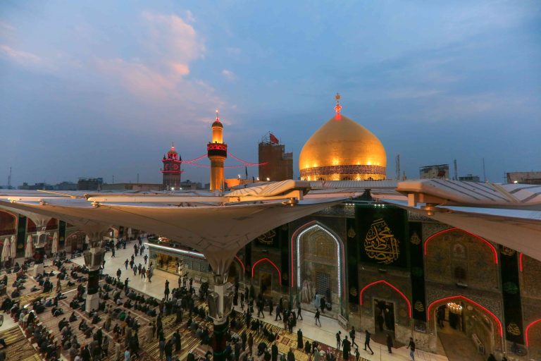 حضور زائران در ایام عزای پیامبر