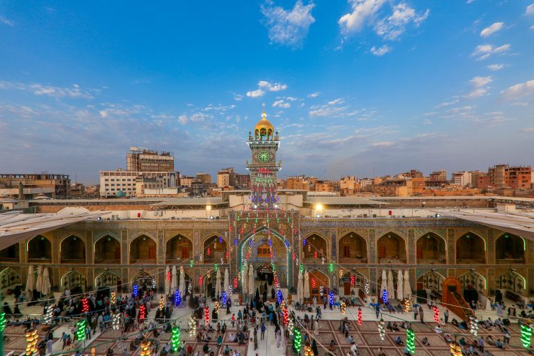 چراغانی رنگی صحن