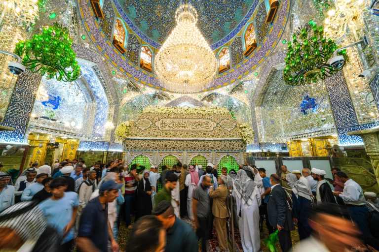 ضریح امیرالمؤمنین ایام غدیر