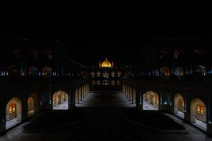 گنبد از شبستان حضرت زهرا در ایام عزاداری