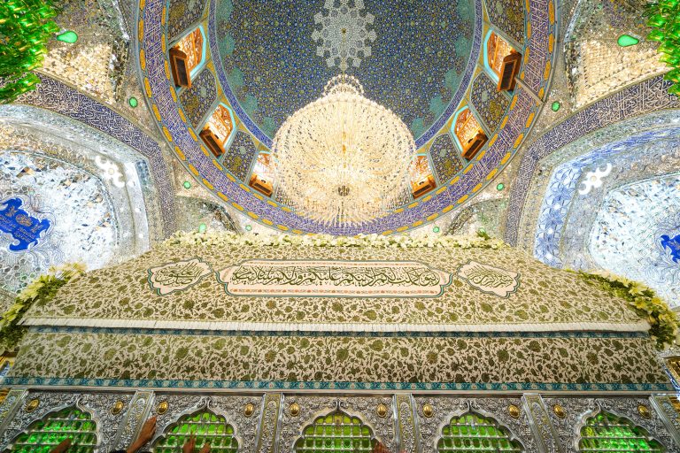 مرقد امیرالمؤمنین در ایام غدیر