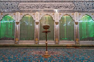 ضریح امیرالمؤمنین و بخور دادن فضای مرقد