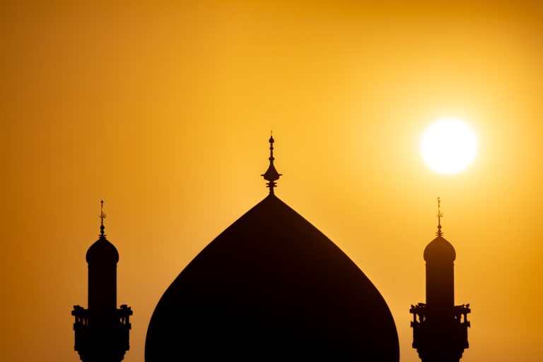 گنبد و گلدسته