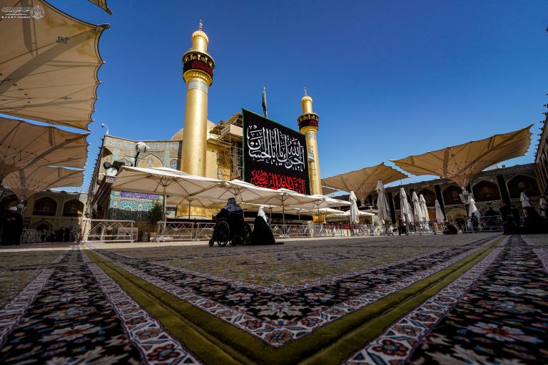 حال و هوای صحن در ایام محرم