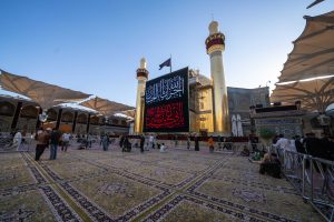صحن حرم امیرالمؤمنین در ایام محرم