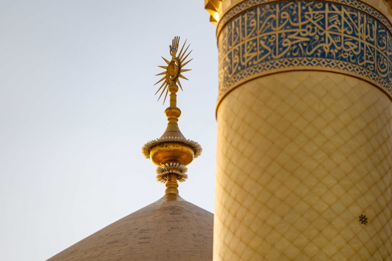 گنبد و گلدسته