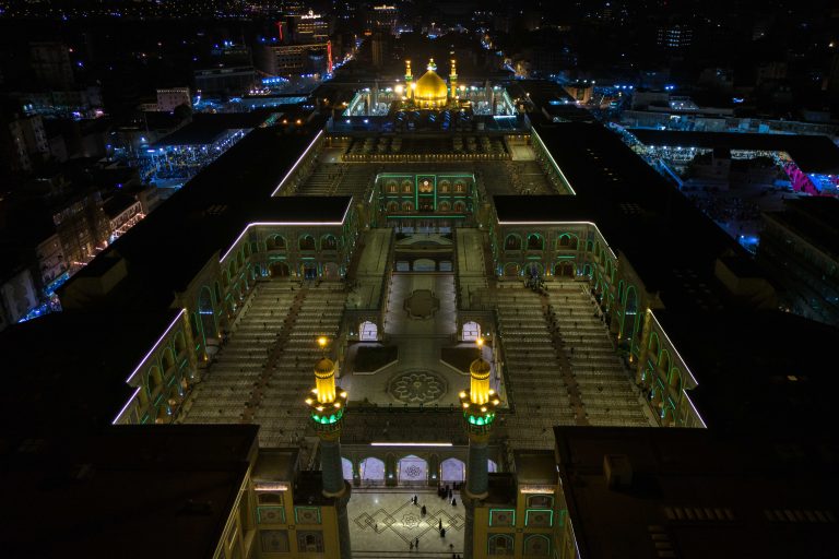 حرم امیرالمؤمنین و صحن حضرت زهرا از بالا