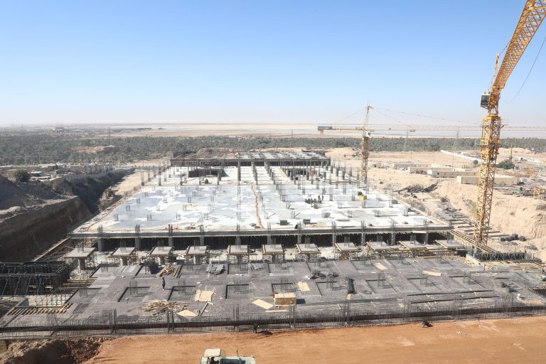 پارکینگ بزرگ طبقاتی نجف - نمای کلی