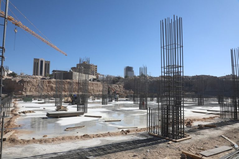 پارکینگ طبقاتی نجف - کف طبقۀ اول