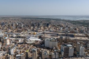 ساختمان‌های اطراف حرم و گنبد طلایی