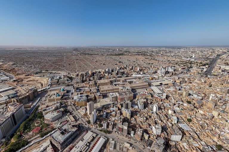 شهر نجف اشرف و حرم امیرالمؤمنین از فراز