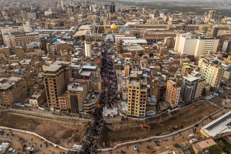 نمای حرم از فراز شارع الرسول