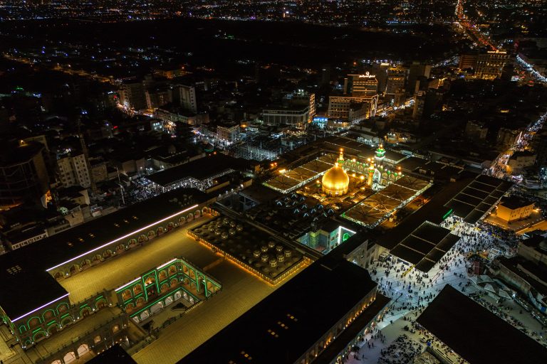 تصویر هوایی در شب از سمت صحن حضرت زهرا