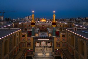 شبستان حضرت فاطمه زهرا و نمای گلدسته‌ها و گنبد