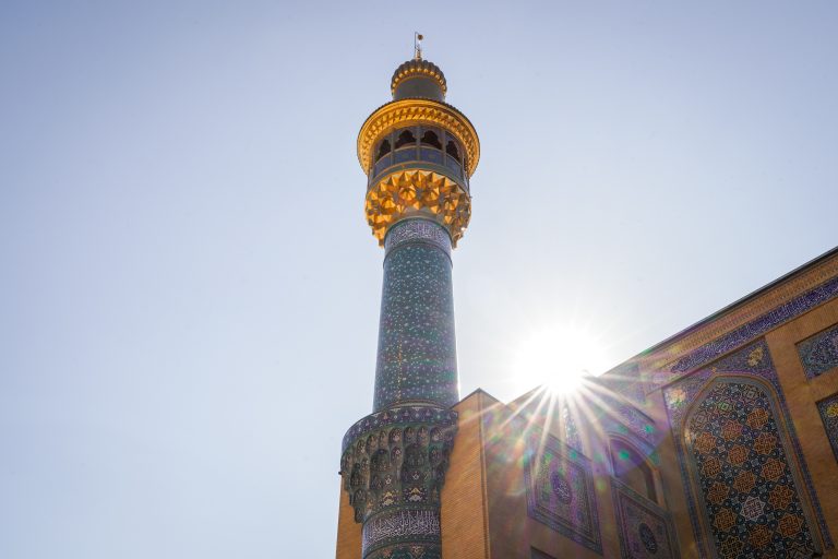 منارۀ صحن حضرت زهرا (علیهاالسلام)