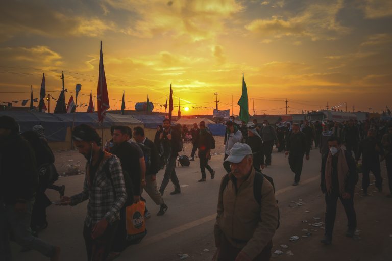 غروب آفتاب در جاده کربلا