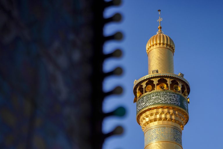 کتیبه یا سید الوصیین و اخا رسول رب العالمین