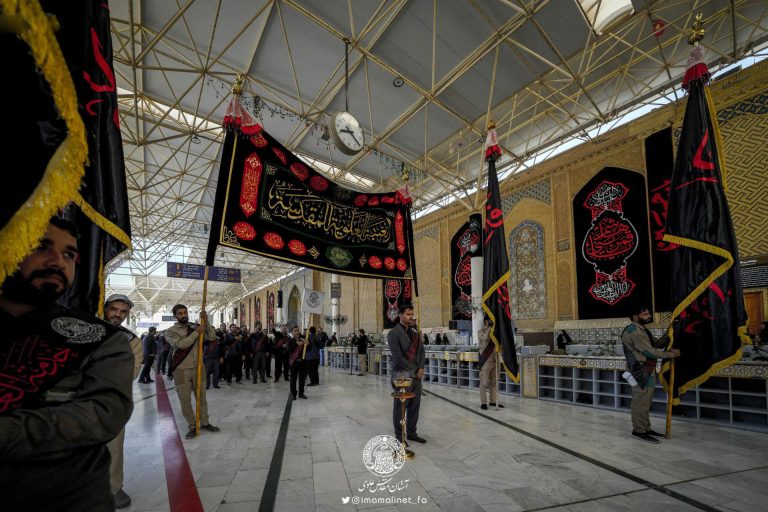 موکب خادمین آستان مقدس علوی مراسم عزاداری سالروز شهادت امام زین‌العابدین را برگزار کردند