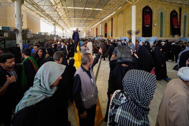 افزایش خدمات آستان مقدس علوی در ایام شهادت پیامبر اعظم صلی‌الله‌علیه‌وآله با حضور ۲۰۰۰ خادم افتخاری