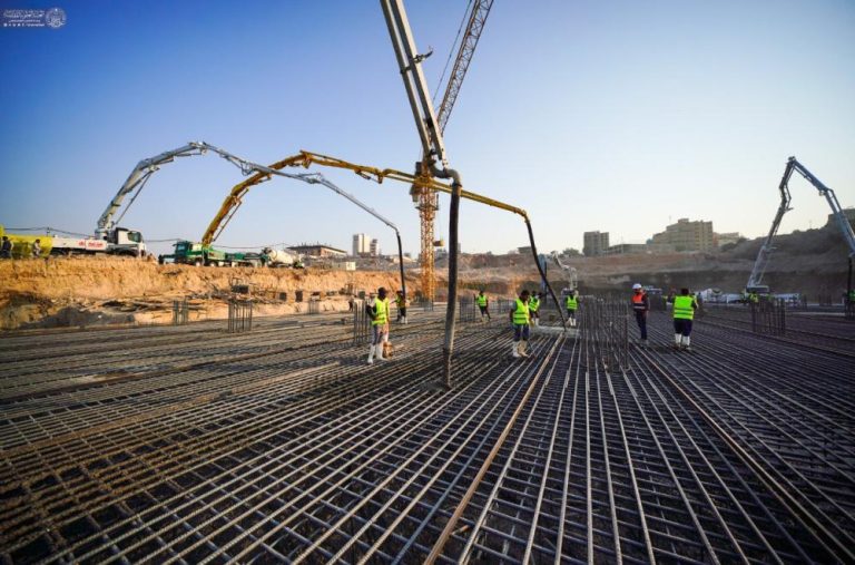 آغاز رسمی عملیات بتن‌ریزی پروژه پارکینگ طبقاتی نجف اشرف به همت مهندسان آستان مقدس علوی