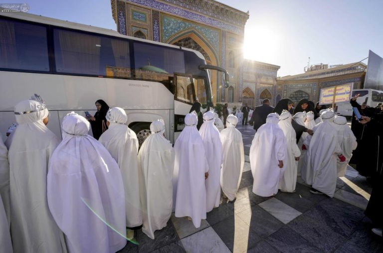 برگزاری جشن تکلیف ۱۴هزار دختر عراقی به همت آستان مقدس علوی در هفته عفاف