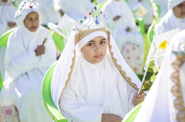 برگزاری جشن تکلیف هزار دختر در استان دیوانیه به همت آستان مقدس علوی