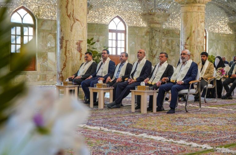 ازدواج گروهی از جوانان مومن عراقی در جریان جشنواره «روح و ریحان» در آستان مقدس علوی