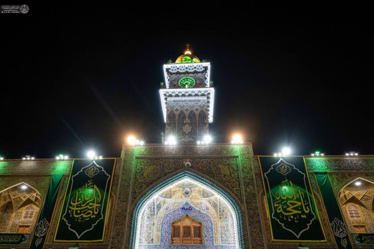 گل‌آرایی صحن و سرای حرم مطهر علوی در آستانه میلاد وارث امیرالمؤمنین علیه‌السلام