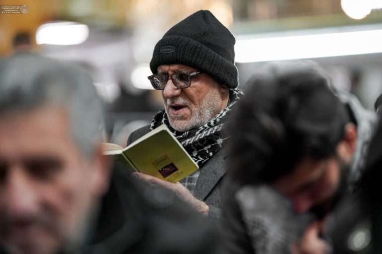 مراسم پرفیض قرائت دعای کمیل در آخرین شب جمعه ماه شعبان در حرم مطهر علوی