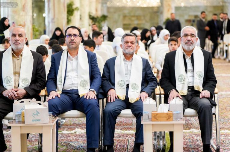 اهدای جوایز به افراد خلاق در محاسبات ذهنی توسط آستان مقدس علوی