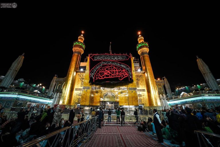حرم امیرالمؤمنین علیه‌السلام سیاه‌پوش شد
