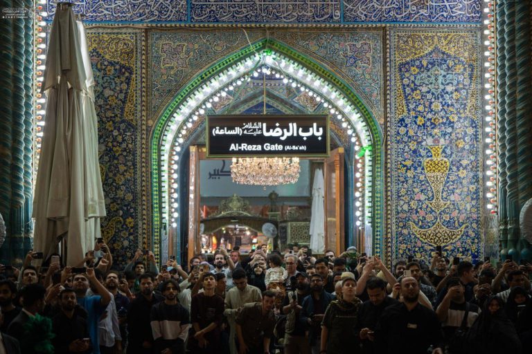 حرم امیرالمؤمنین علیه‌السلام سیاه‌پوش شد