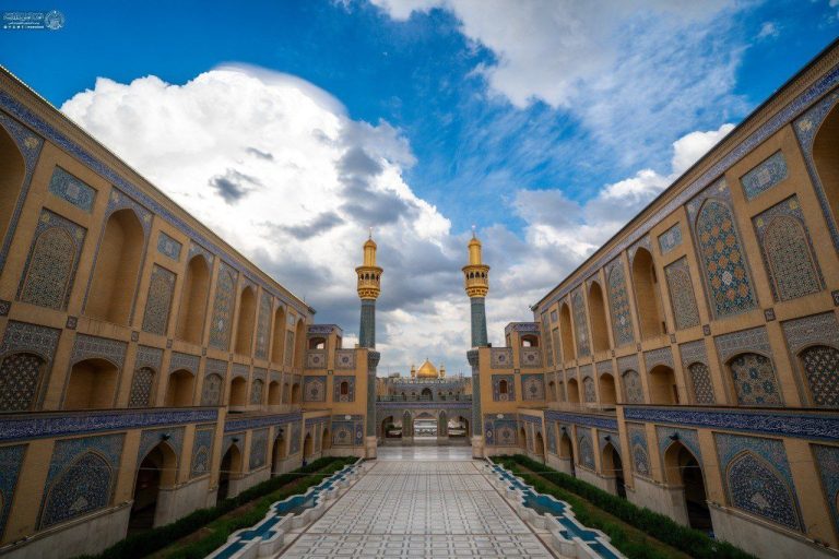 طواف ابرهای رحمت به‌دور گنبد طلای حضرت حیدر