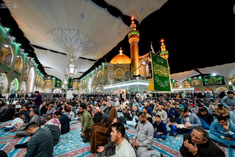 مراسم پر فیض دعای کمیل در آستانه میلاد کریم اهل‌بیت