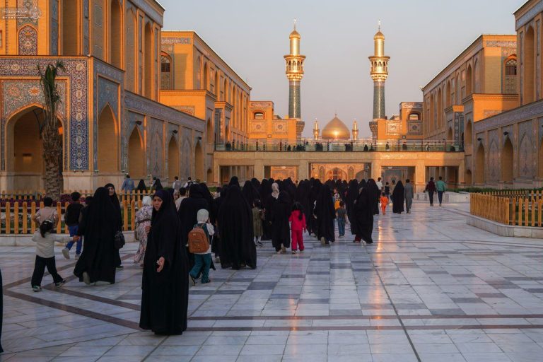 ضیافت افطاری بزرگ آستان مقدس علوی برای ۲۰۰۰ کودک یتیم